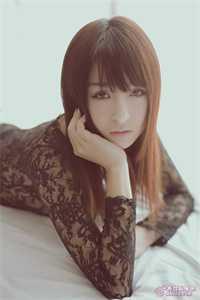 一刀剁下人头视频