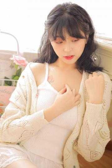 不许人间见白头